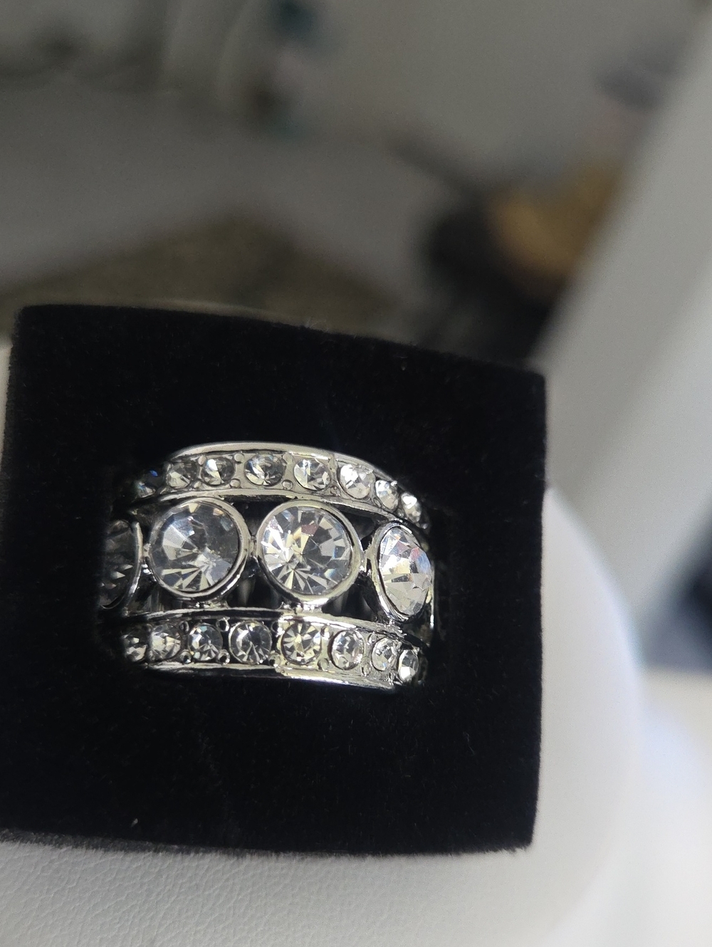 Paparazzi Princess Pedigree White Ring NWT